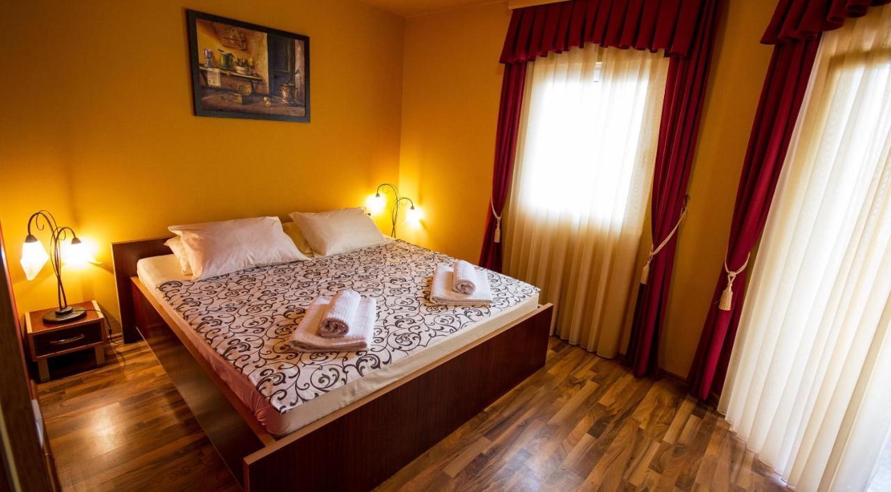 Apart Hotel Samardzic Tivat Zimmer foto